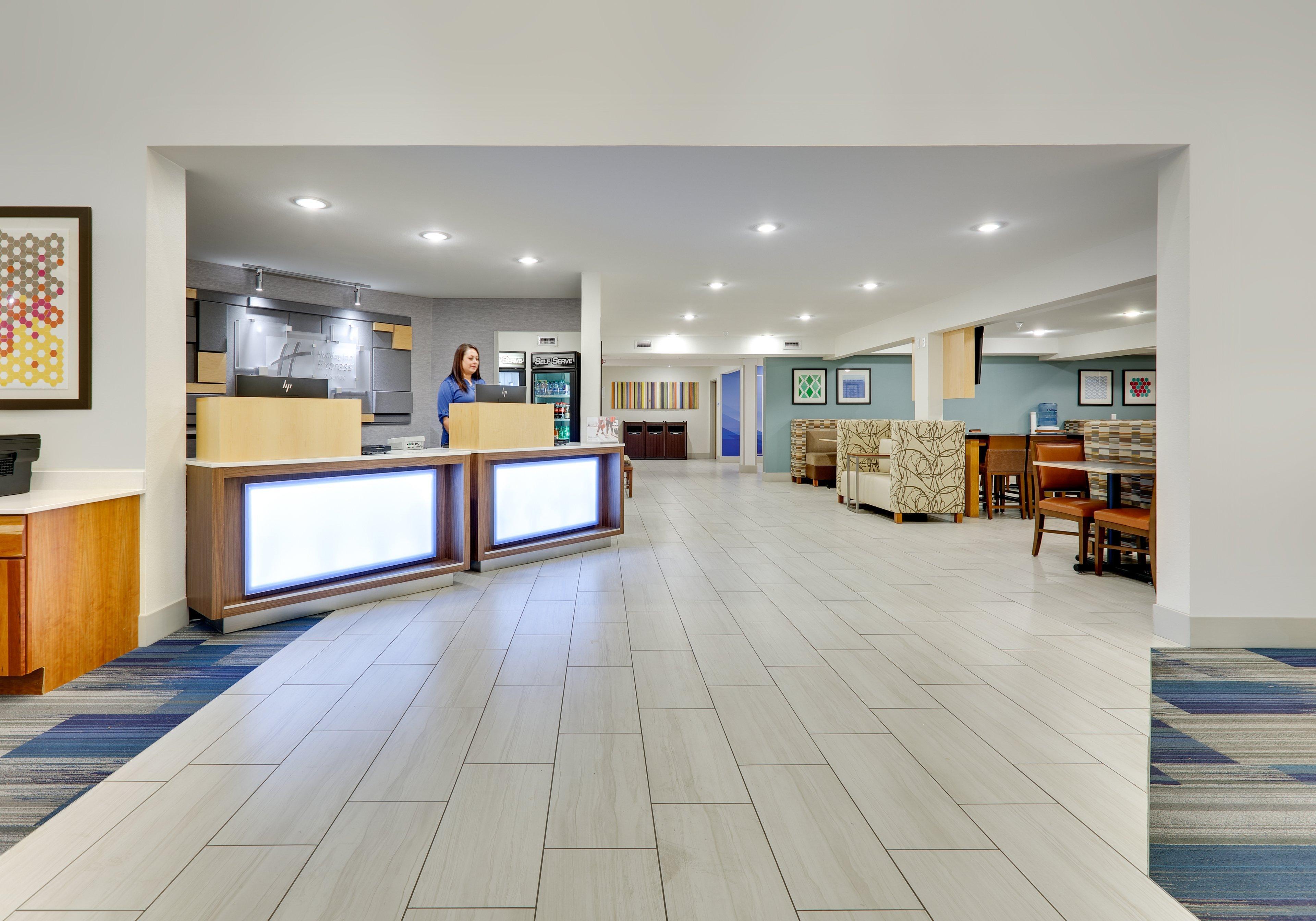 Holiday Inn Express Scottsbluff - Gering By Ihg Exterior photo
